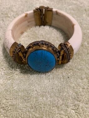 Faux ivory & turquoise hinged bracelet